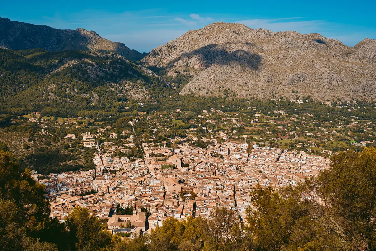 Descubre el Encanto de Pollensa, España