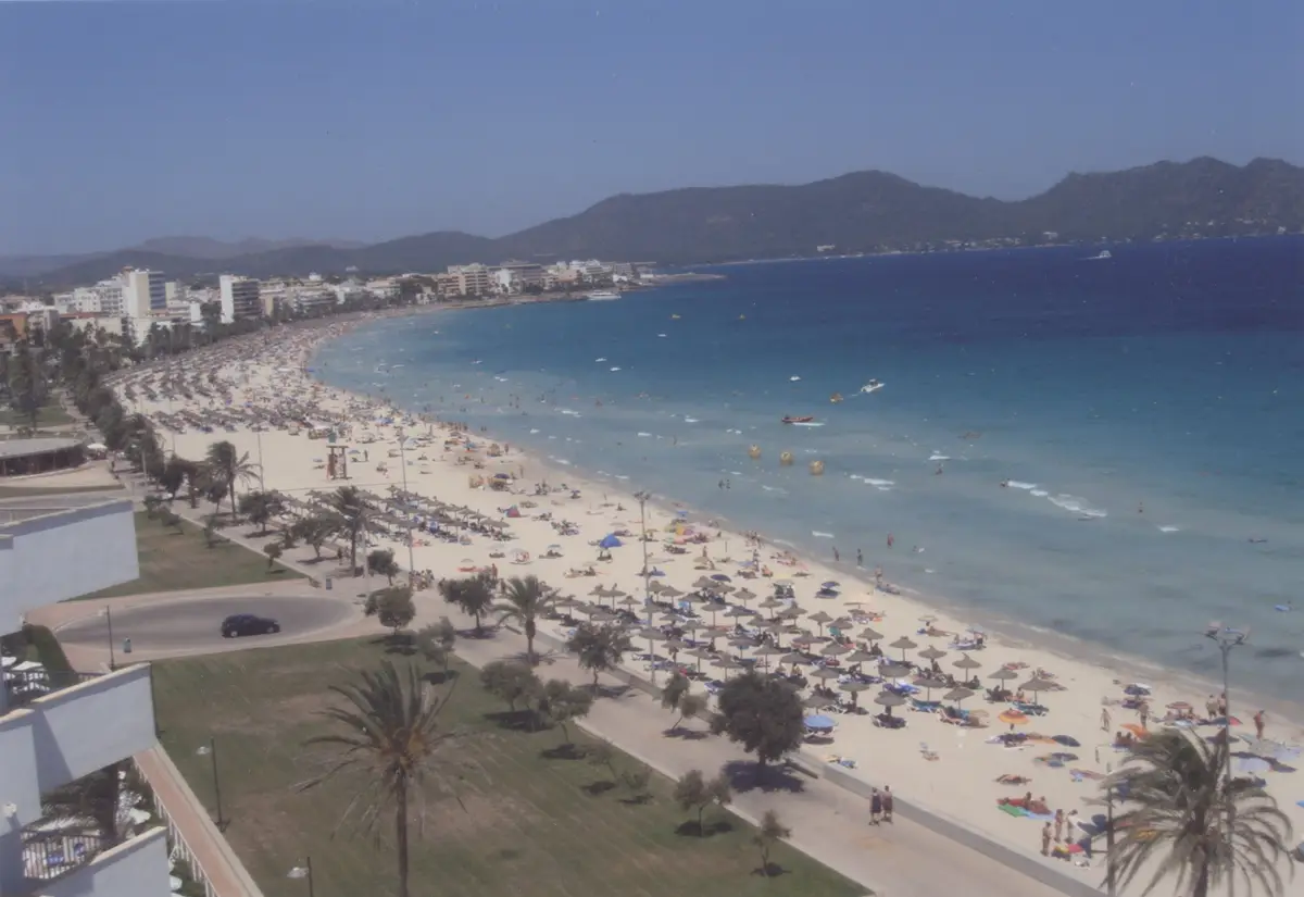 Discover the Beauty of Costa de los Pinos