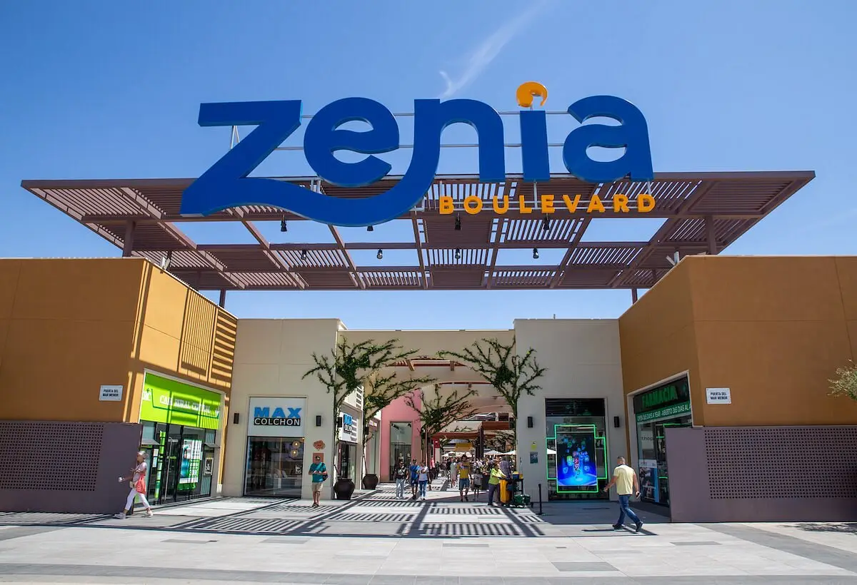 Descubre La Zenia: Un Paraíso Costero